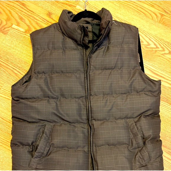 Weatherproof Other - Brown Plaid puffer vest